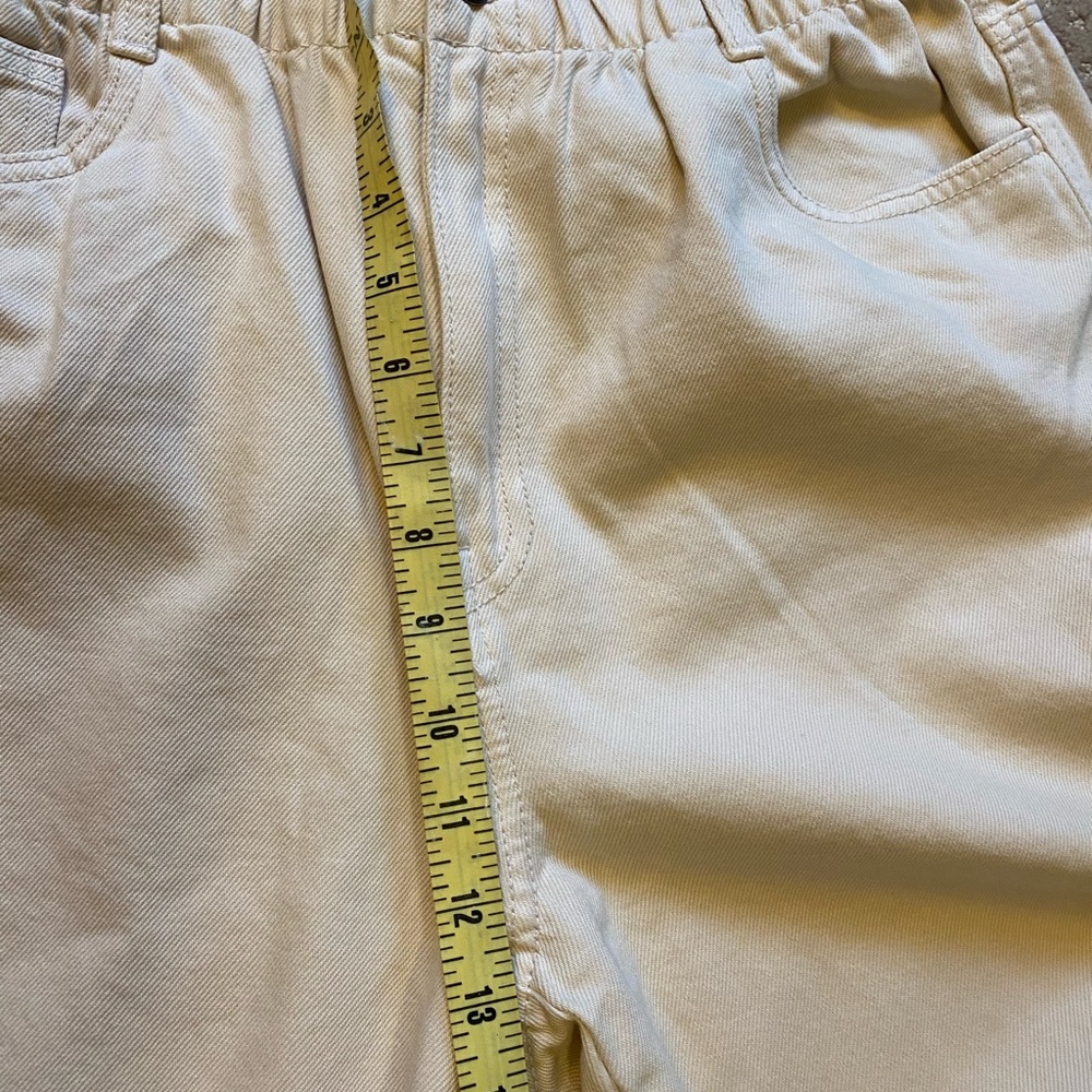 H&M High Rise Beige Jeans - Picture 4 of 6